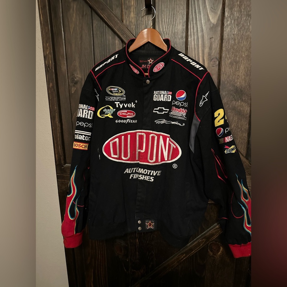 Jeff Gordon NASCAR jacket, 100% cotton. Snap closure, used condition
